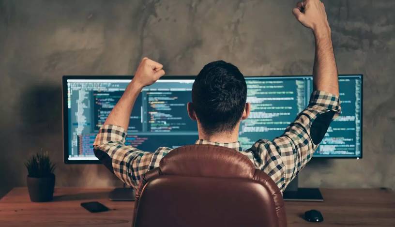 Arı Bilgi Yazılım Eğitiminde Uzman Adres