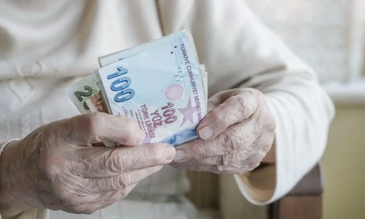 Emeklilere Müjde! 10.000 TL ve Üzeri Ek Ödeme ve Kredi İmkanı!