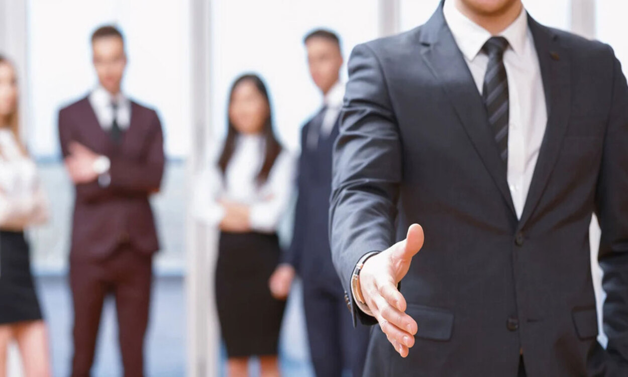 Kamu Sektöründe Dev Alım! 43 Bin Kadro İçin Başvurular Açık!