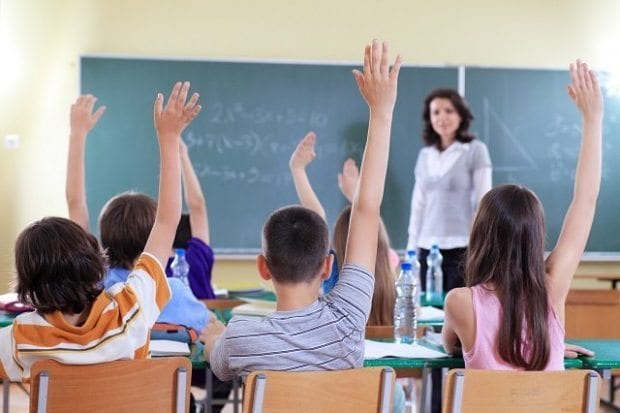 Özel Sektördeki Öğretmenler İçin Maaş Düzenlemesi Yolda! Taban Ücret Artışı Geliyor