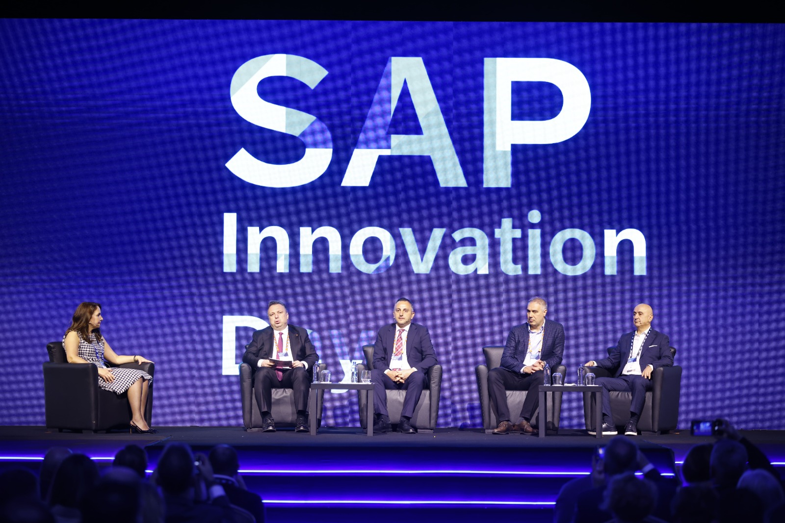 AP Innovation Day etkinliğinde, inovasyon ile büyüme için bulut ve yapay zekanın gücü konuşuldu