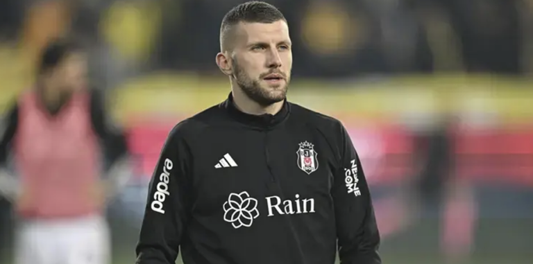 Beşiktaş, Tarihinde Bir İlki Yaşıyor: Büyük Kadro Operasyonu